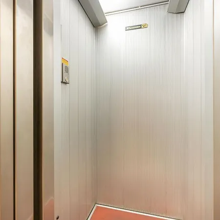 Apartment Arena Flat: Centre *